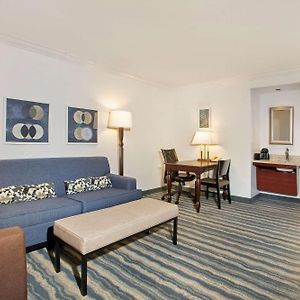 Suite Two Double Beds Mobility Hearing Access or Non-Smoking